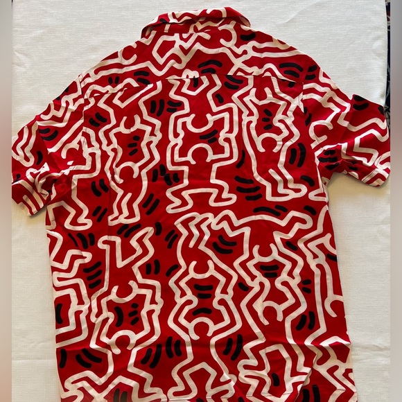 KEITH HARING Button Down short sleeve shirts Sizes: S, M, L, XL, XXL NWT - Picture 4 of 7